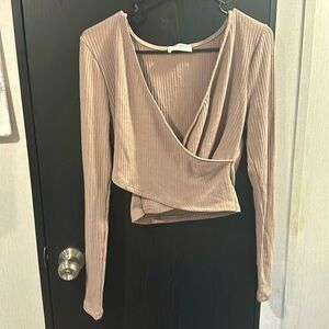 Long sleeve crop top